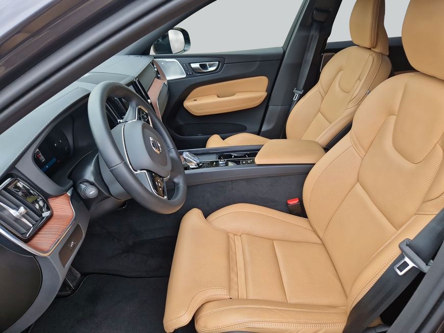 Volvo XC60 B4 D AWD Ultimate Dark Standheiz Nappa Led.