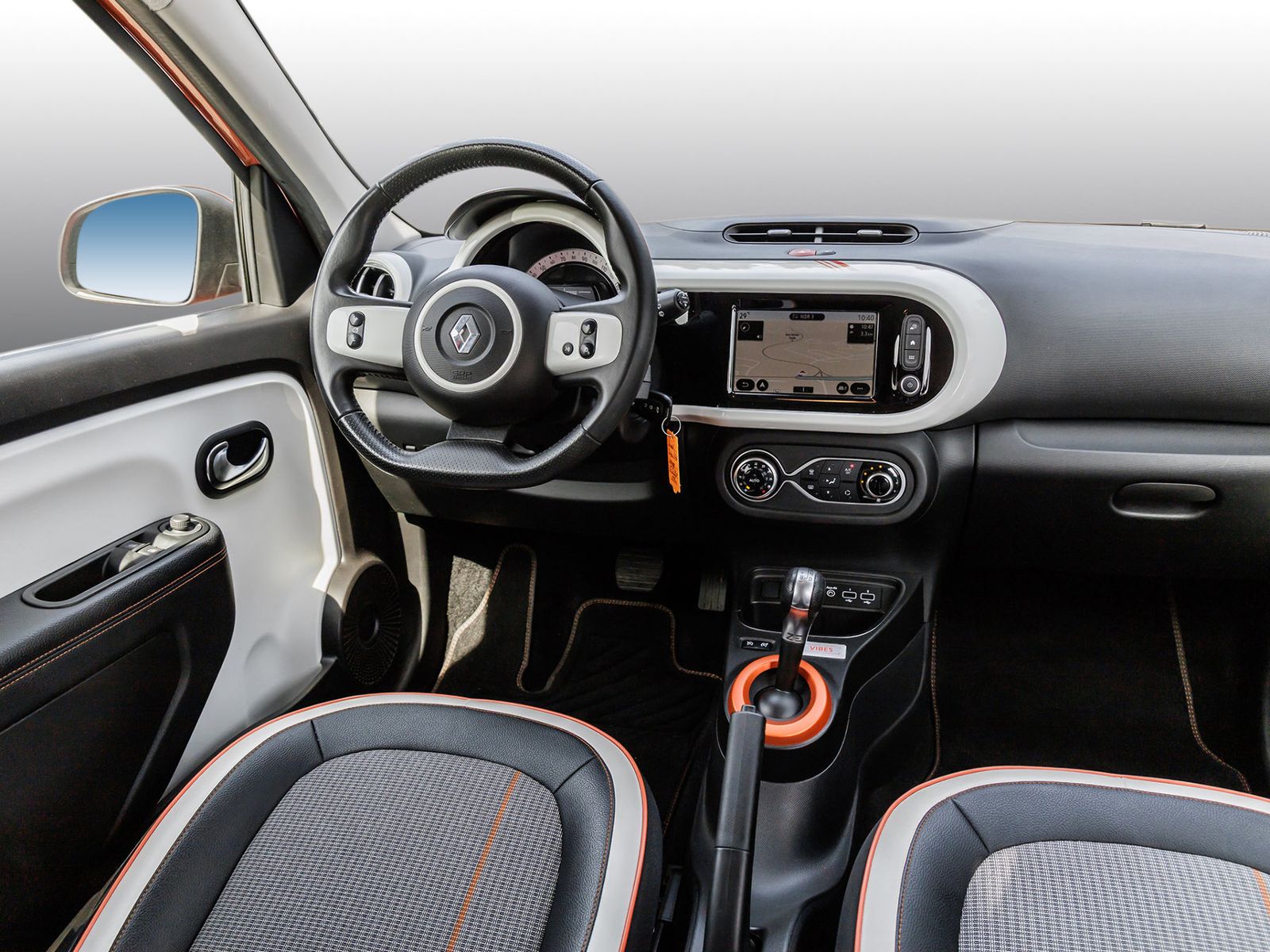 Renault Twingo E-TECH 100% el. VIBES - Samsaru's Car Outlet