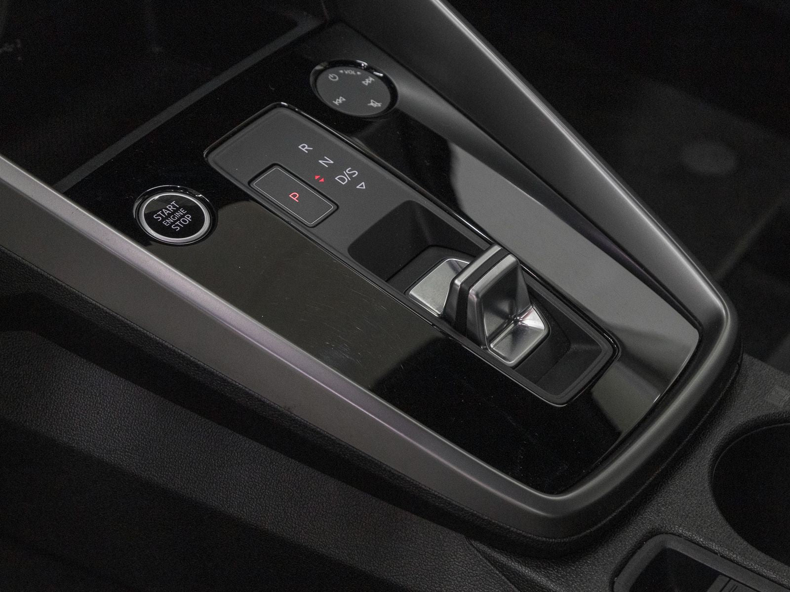 Audi A3 Sportback 40 TFSIe NAVI+ VIRTUAL LM18 SOUND