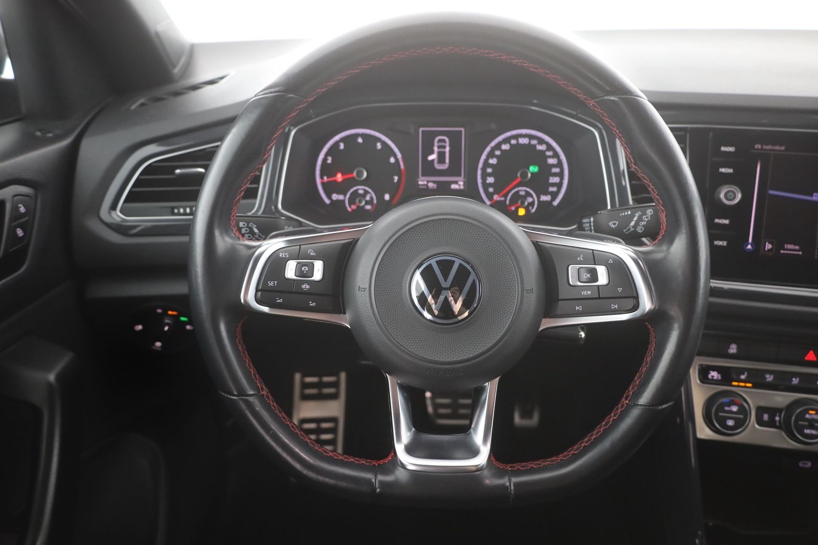Volkswagen T-Roc 2.0 TSI 4Motion sport - Samsaru's Car Outlet