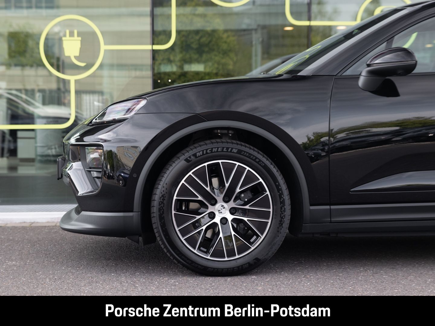 Porsche Macan - Samsaru's Car Outlet