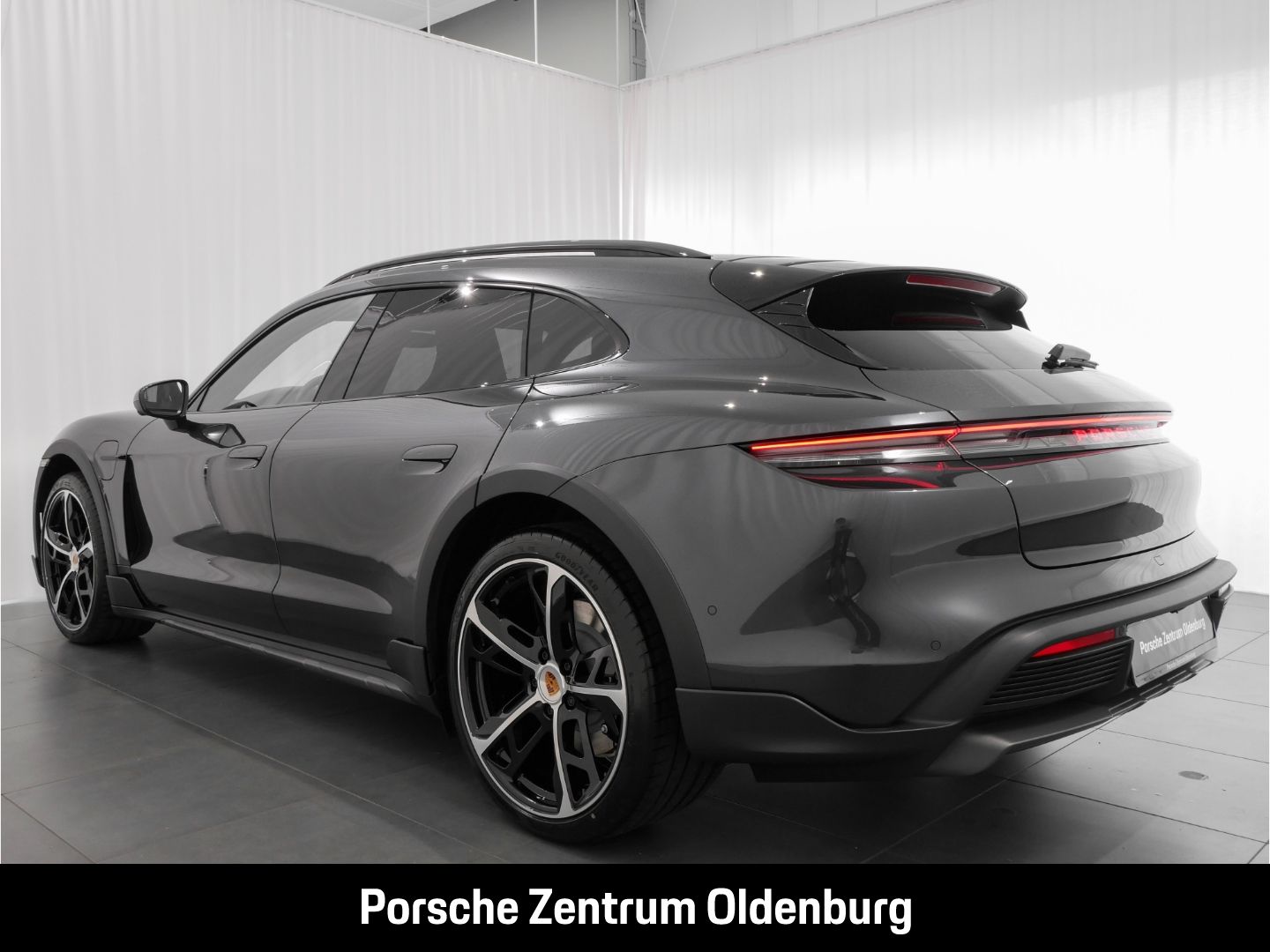Porsche Taycan 4 Cross Turismo Pano HuD BOSE HuD InnoDri