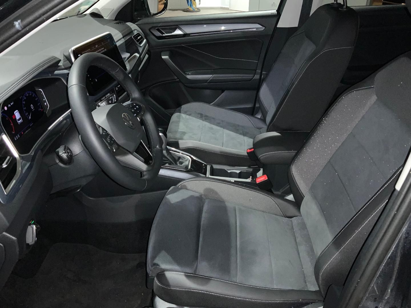 Volkswagen T-ROC Style 1.5 TSI DSG - Samsaru's Car Outlet