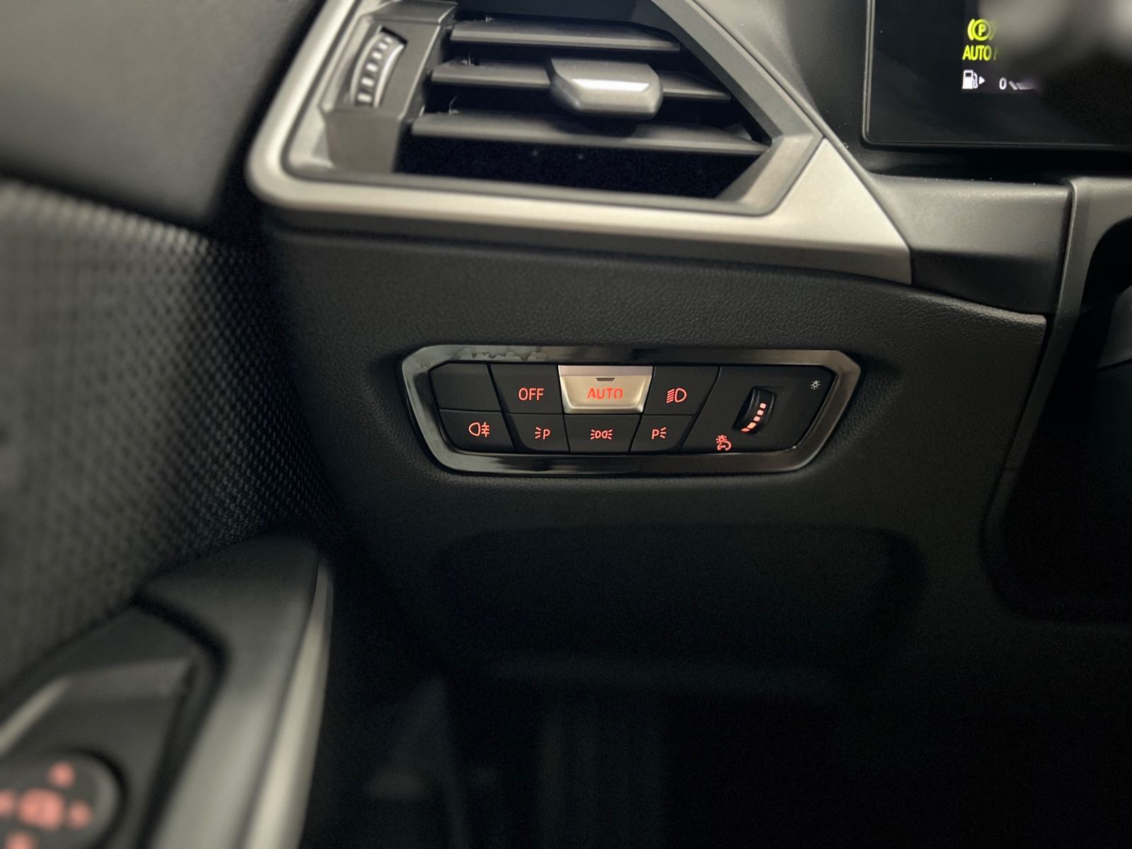 BMW 320 d xDrive Limousine Driving Assist+LED+CURVED