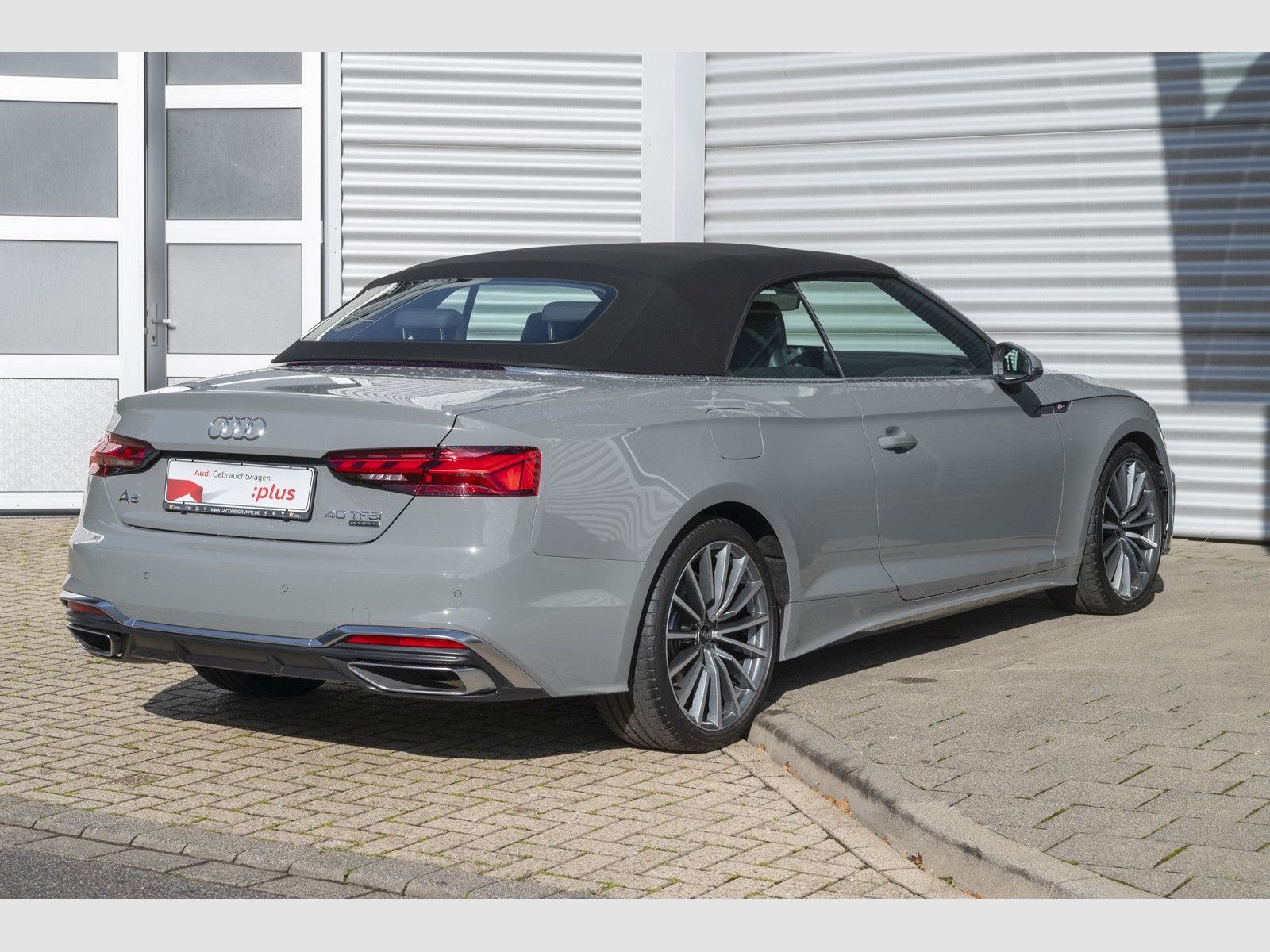 Audi A5 Cabrio S line 40 TFSI quattro S tronic Matrix