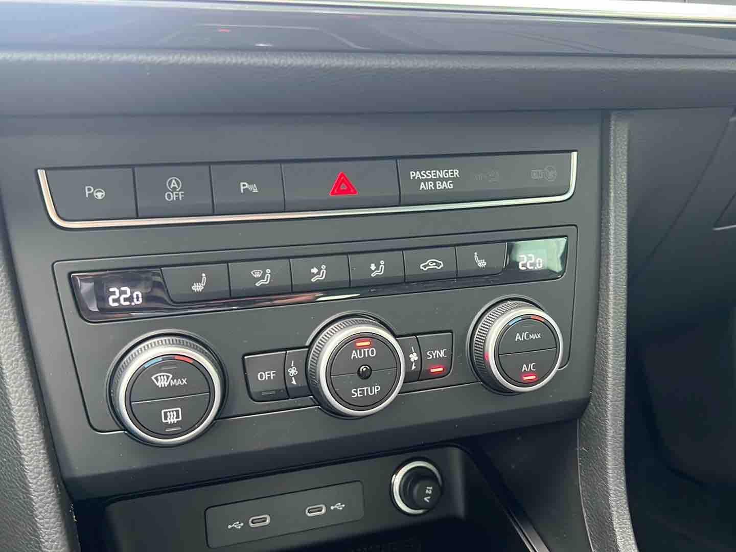 Seat Ateca Style Edition 2.0 TDI DSG Navi Kamera AHK