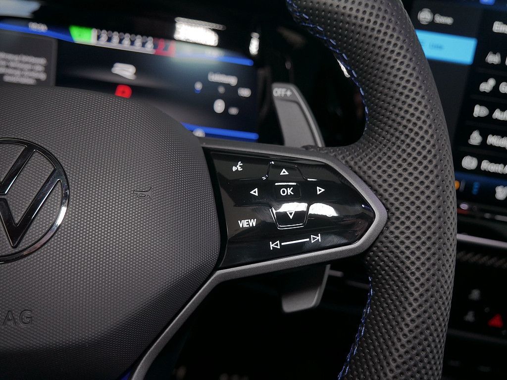 Volkswagen Golf R Black Edition 4Motion DSG PANO AHK MATRIX