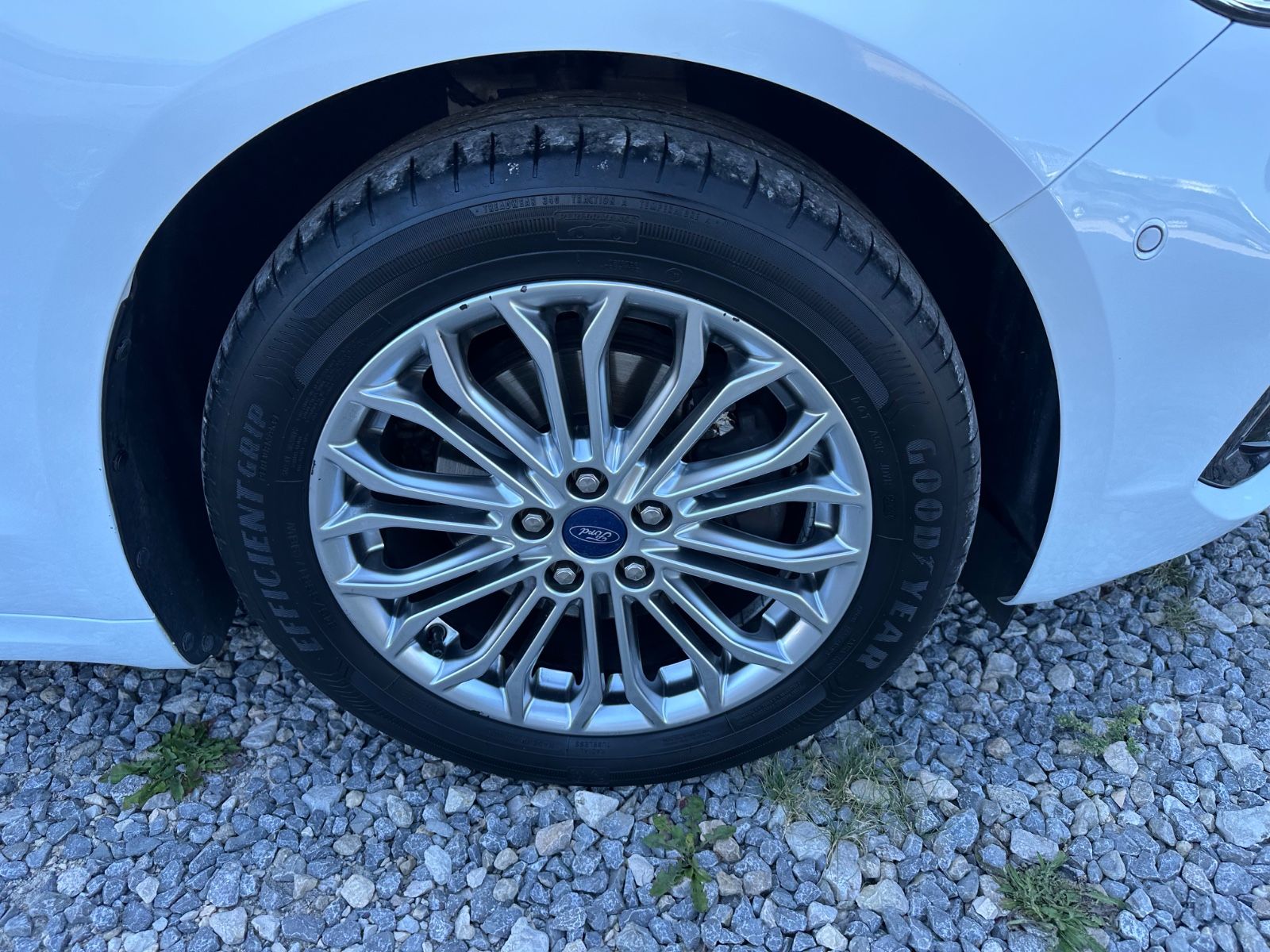 Ford Mondeo Turnier 2.0 ECOB Titanium - Samsaru's Car Outlet