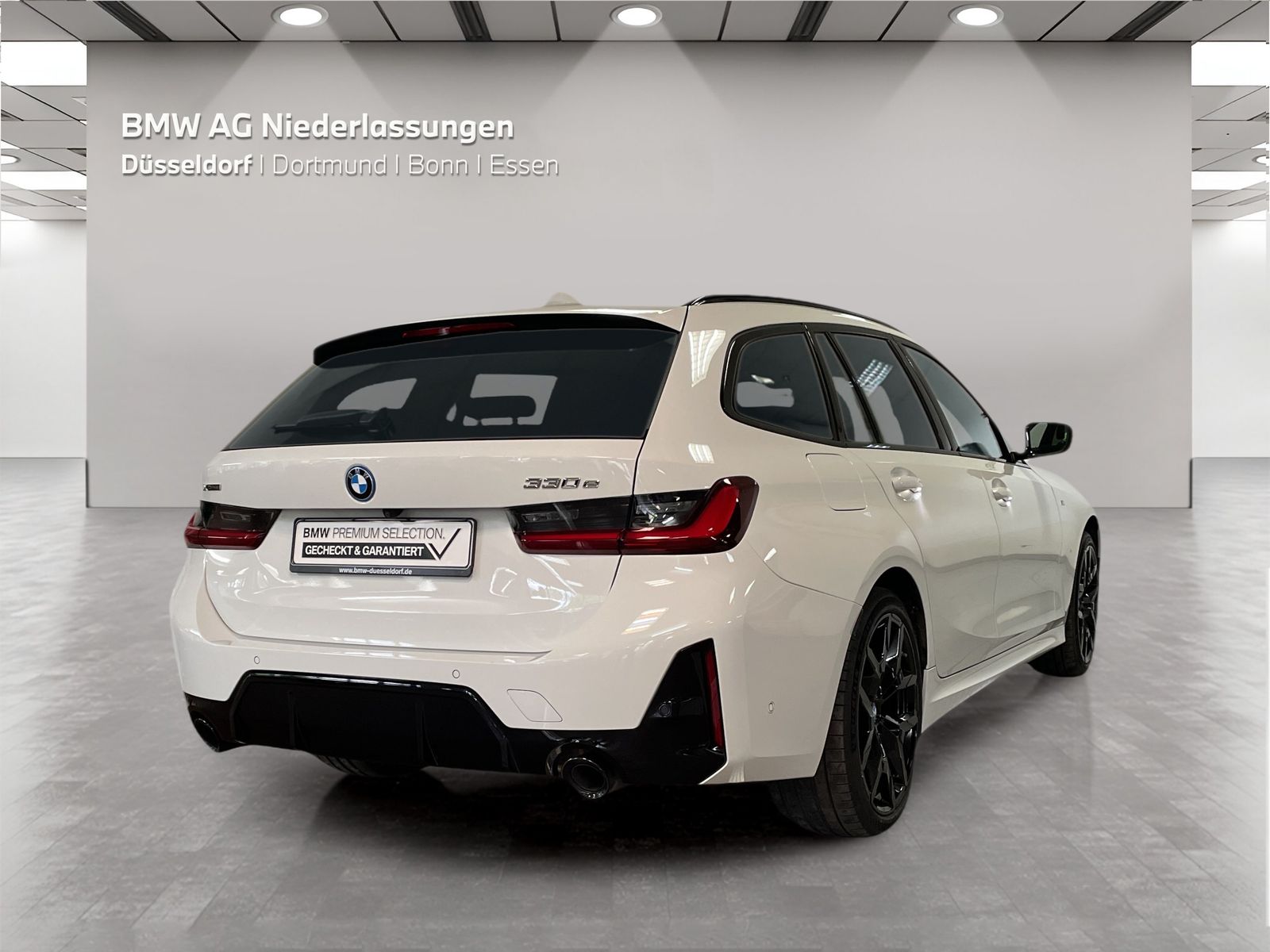 BMW 330e xDrive Touring M Sport AHK Harman/K Kamera