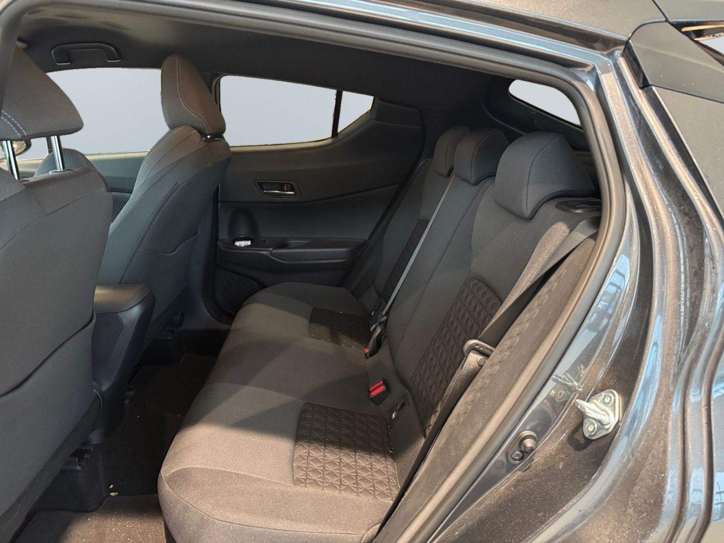 Toyota C-HR 2.0 Hybrid Team D *LED*ACC*CarPlay*CAM*SHZ*