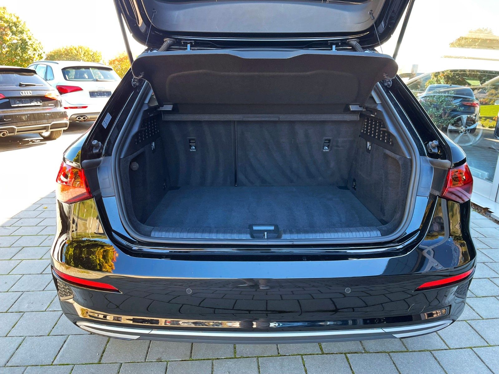 Audi A3 Sportb. 35 TFSI LED Navi Standh.AHK Kam.