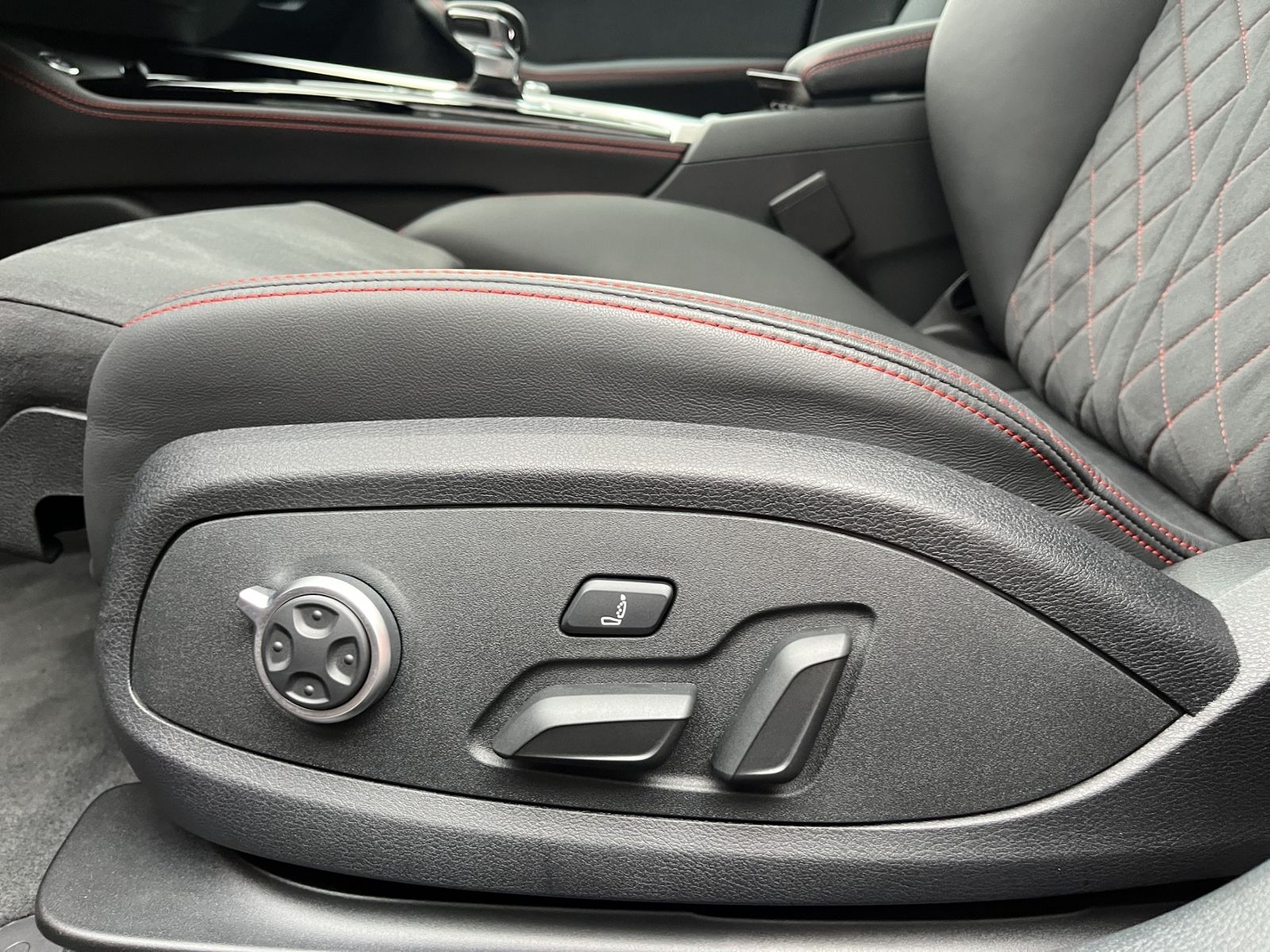 Audi A5 Sportback 40 TDI QUATTRO S-LINE+AHK+PANO+MATR