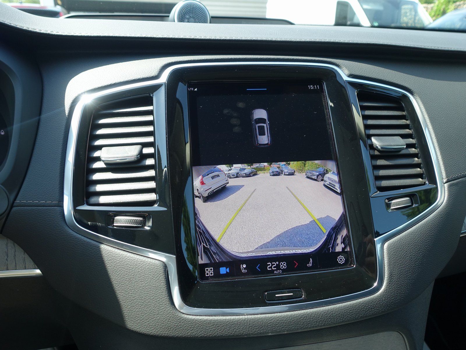 Volvo XC90 Ultra Dark T8 AWD Plug-in Hybrid - Samsaru's Car Outlet
