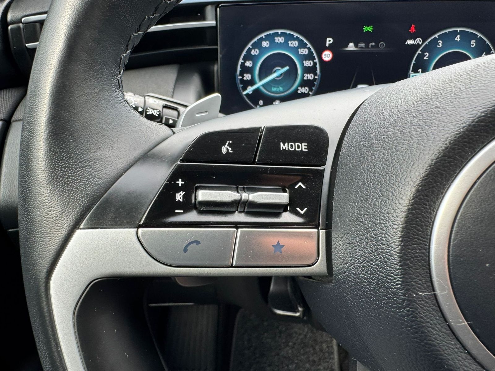 Hyundai TUCSON Trend Mild-Hybrid 2WD - Samsaru's Car Outlet