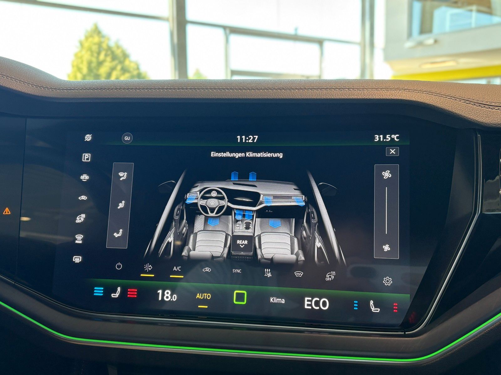 Volkswagen Touareg 3.0 TDI R-Line - Samsaru's Car Outlet