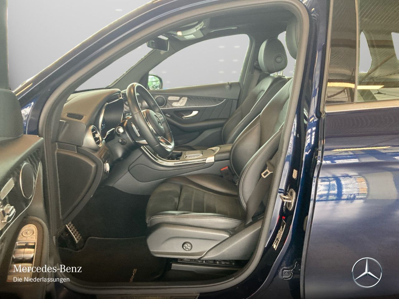 Mercedes-Benz GLC 300 e 4M AMG - Samsaru's Car Outlet