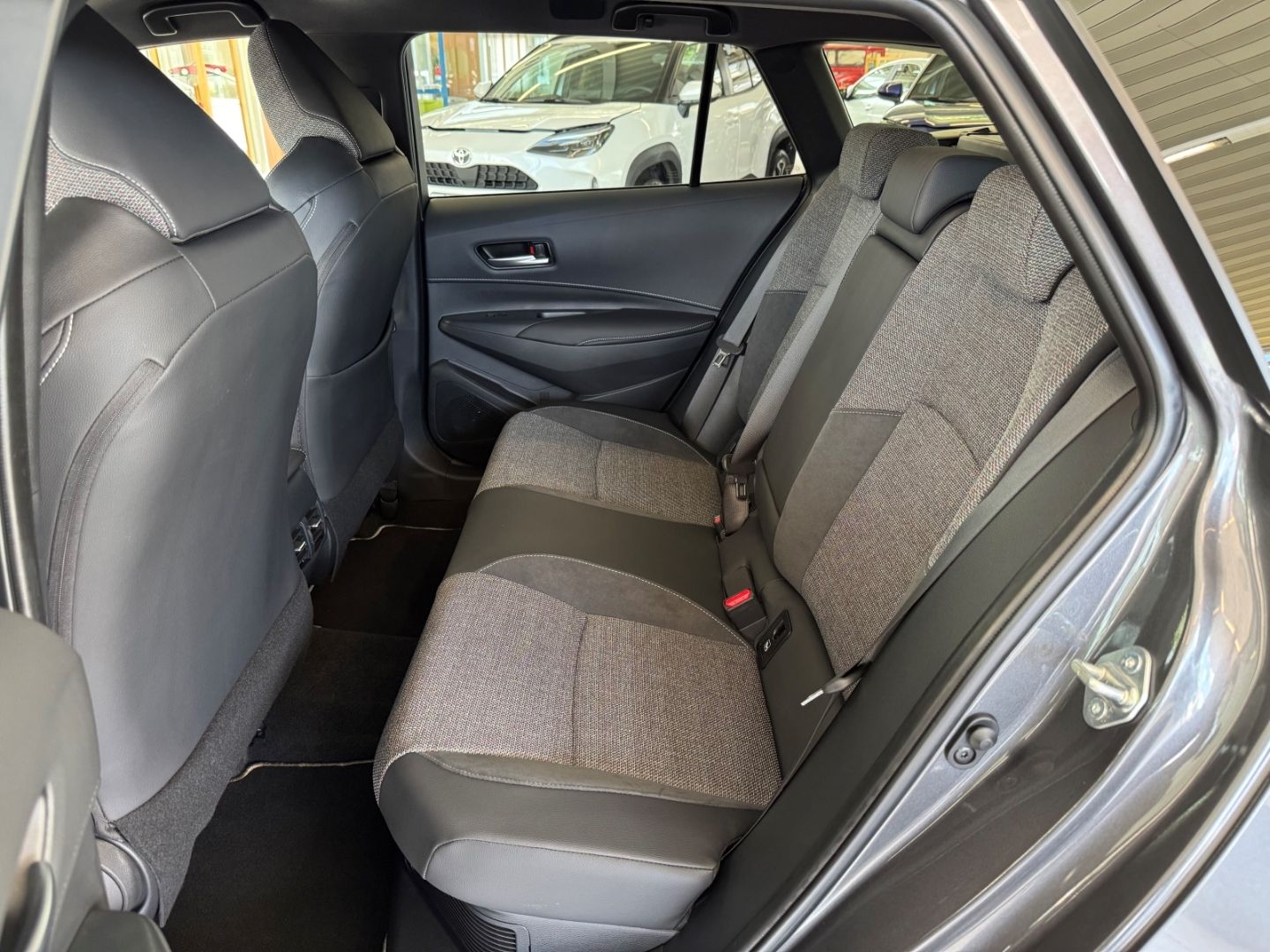 Toyota Corolla Touring Sports 1,8 Hybrid Teamplayer PDC