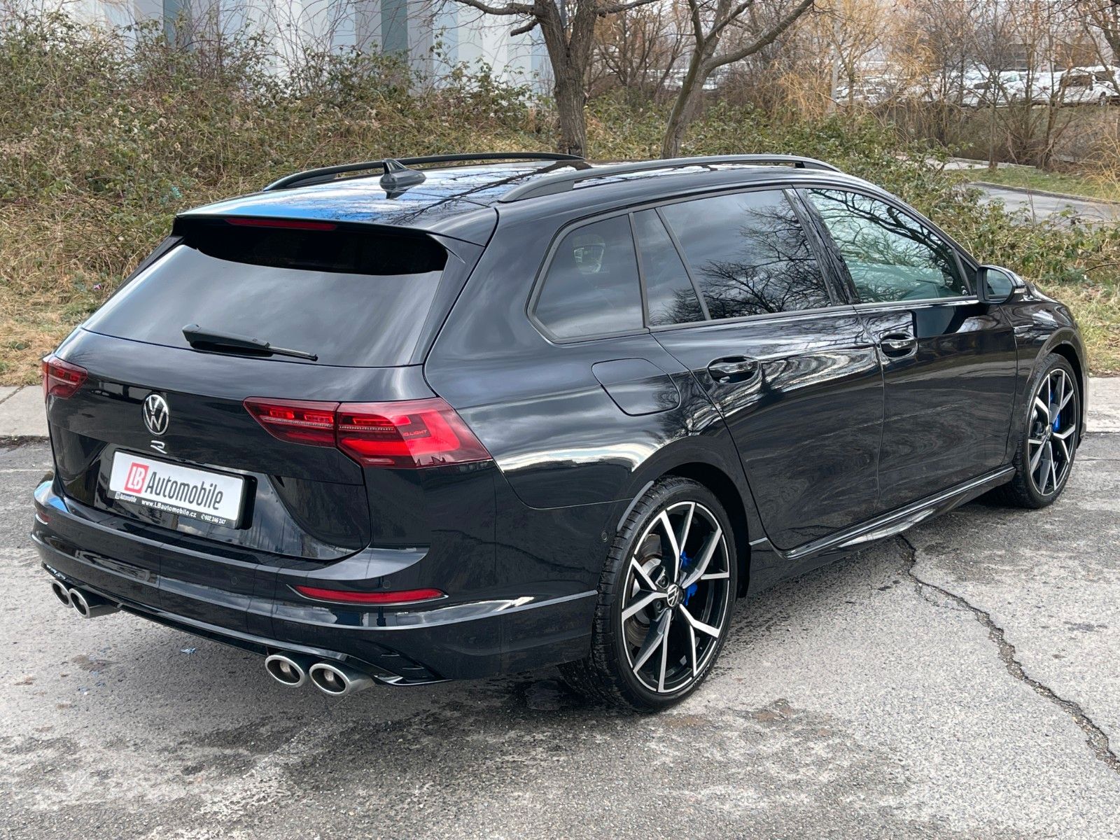 Volkswagen Golf R Variant 2.0TSi 4Motion DSG - Samsaru's Car Outlet
