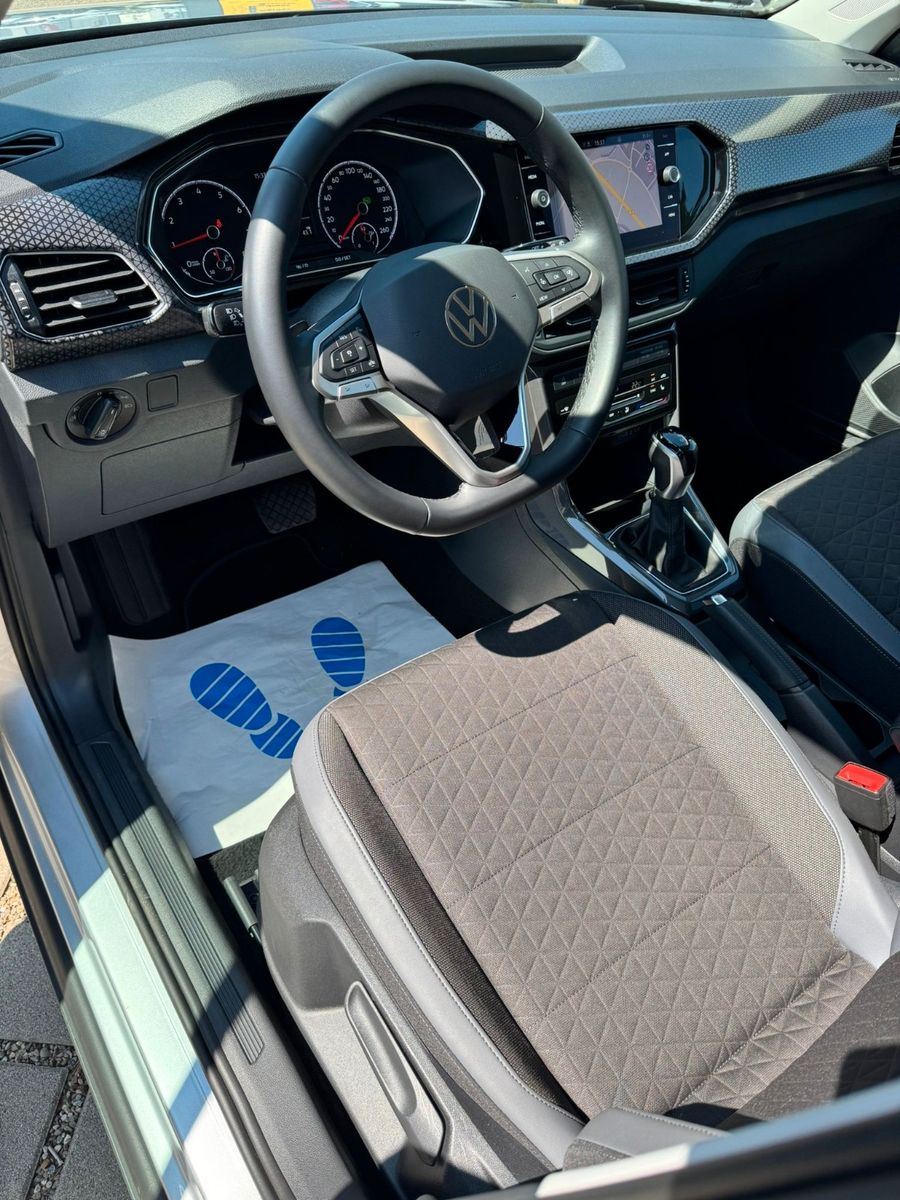Volkswagen T-Cross 1.0 TSI Style DSG - Samsaru's Car Outlet