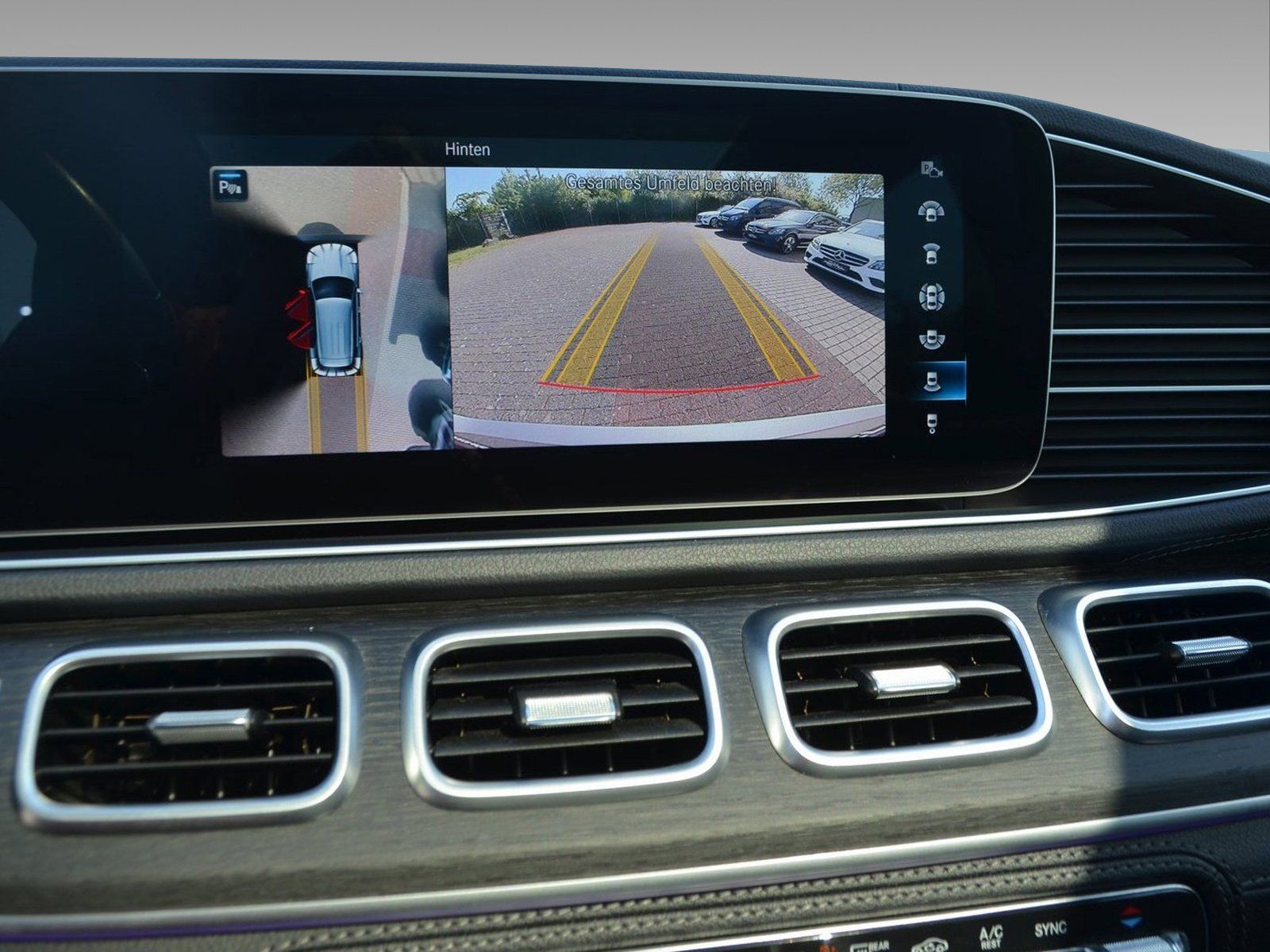 Mercedes-Benz d 4M AMG MULTIBEAM 360° AHK PANO BURMESTER AIRMA