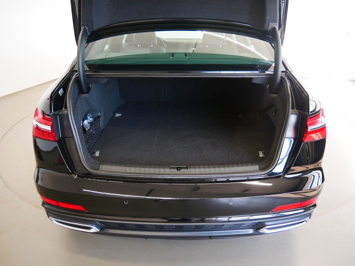 Audi A6 Limousine 50 TFSI e quattro S line - Samsaru's Car Outlet
