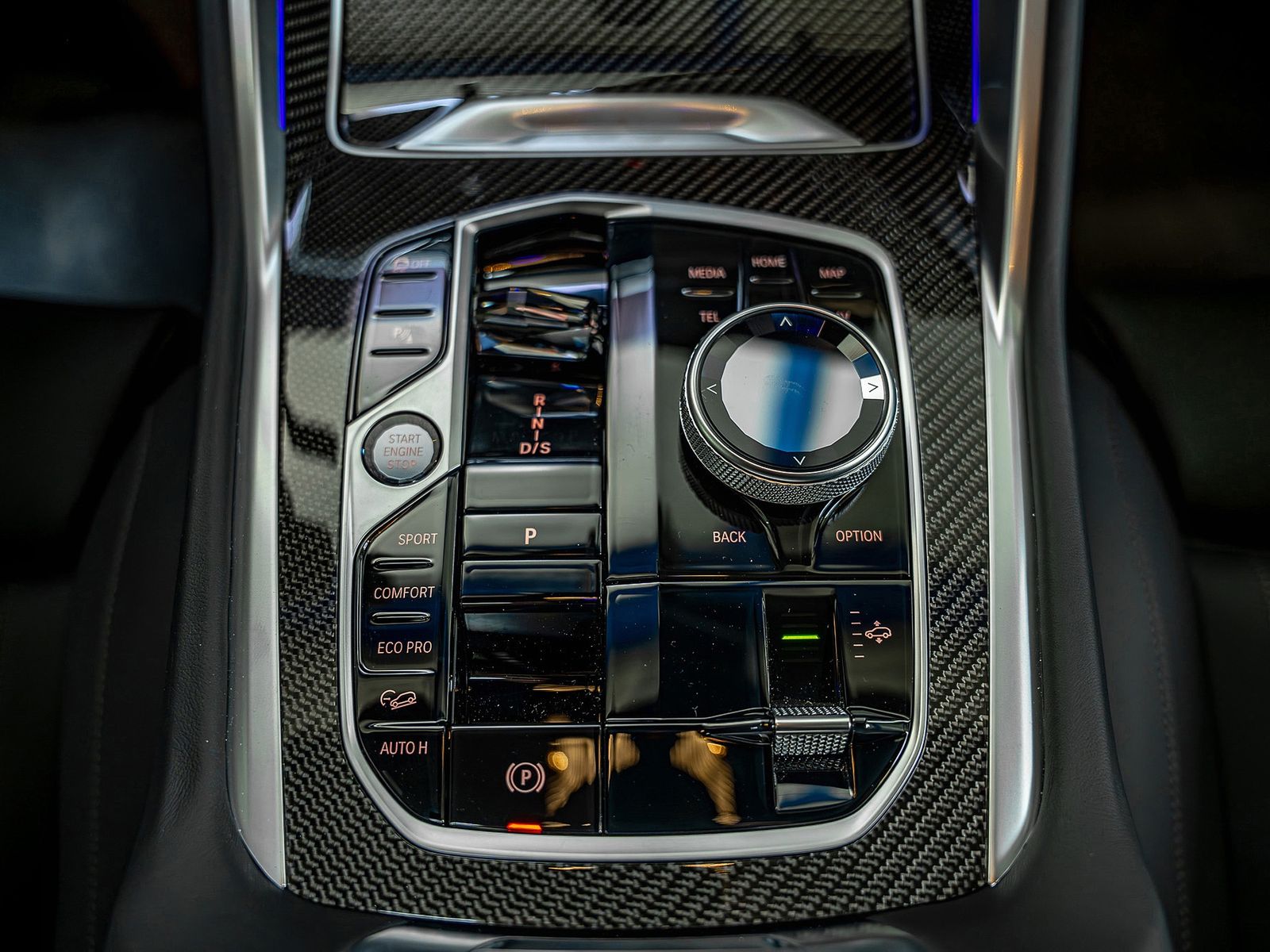 BMW X6 40 d xDrive M Sport*B&W*Luft*AHK*Sky*Integral