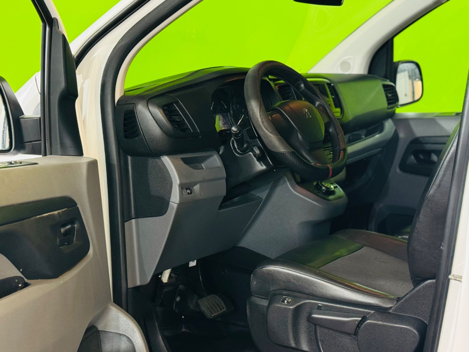Peugeot Expert Kasten Premium - Samsaru's Car Outlet