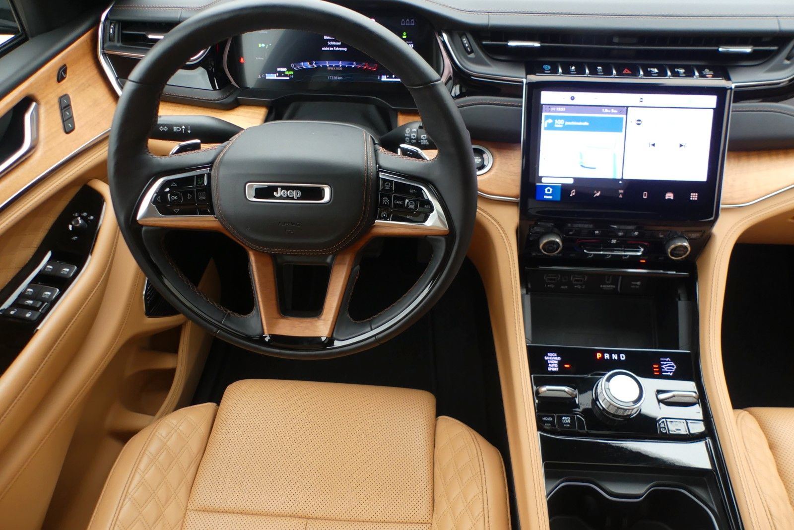 Jeep Grand Cherokee Summit Reserve Plug-In-Hybrid 4xe