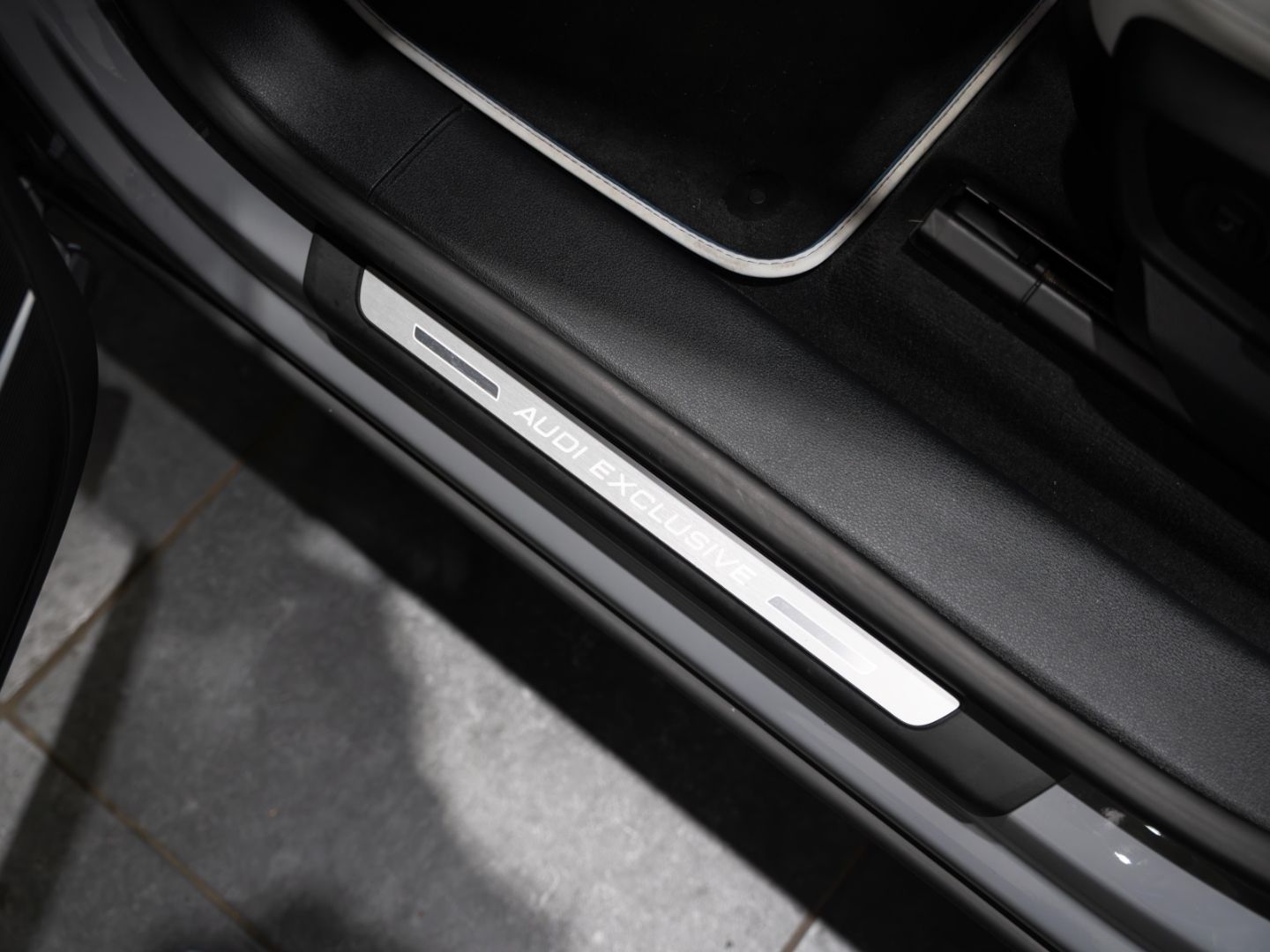 Audi RSQ8 4.0 TFSI QU PANO EXCLUSIVE DYNAMIK+ KERAMIK