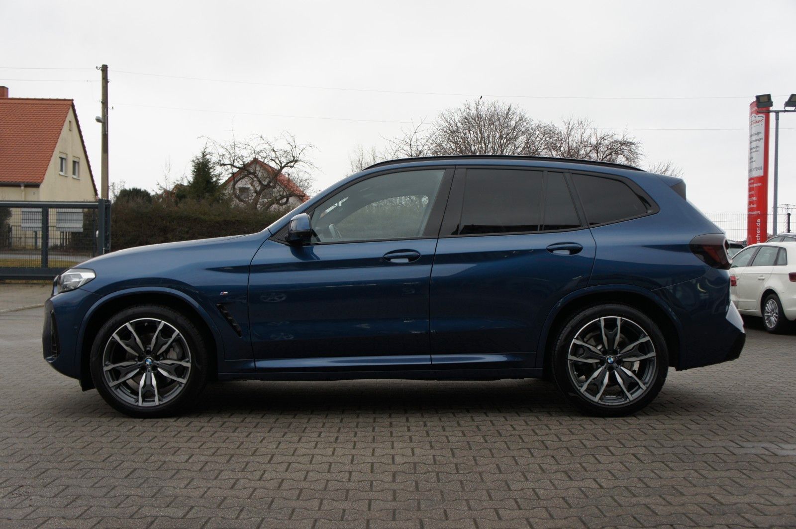 BMW X3 30d xDrive *M-SPORT*STANDHZG*360°*AHK*