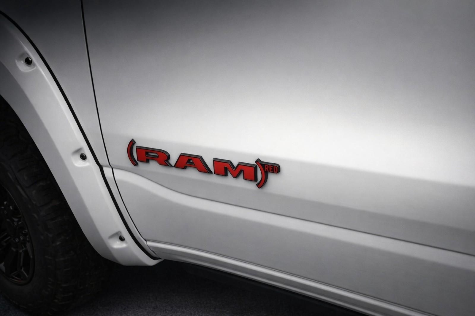 Dodge RAM 1500 4x4 CREW CAB*LIMITED*RED EDITION*LUFT*