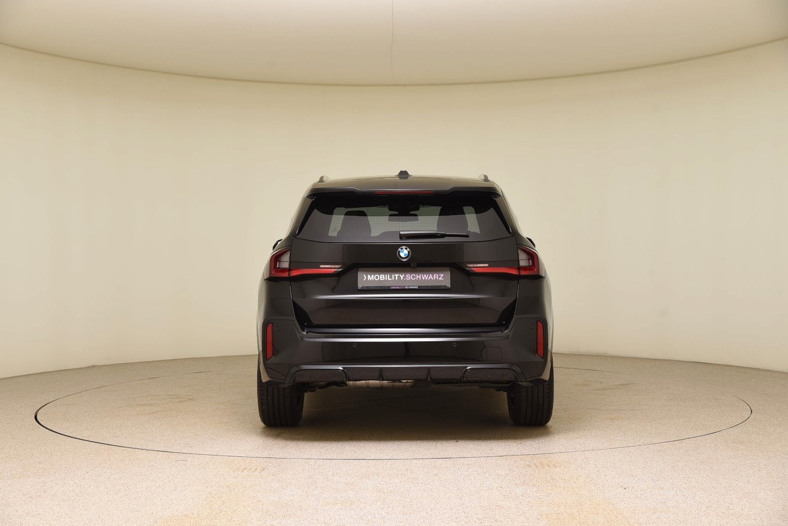 BMW X1 xDrive23d M Sportpaket - Samsaru's Car Outlet