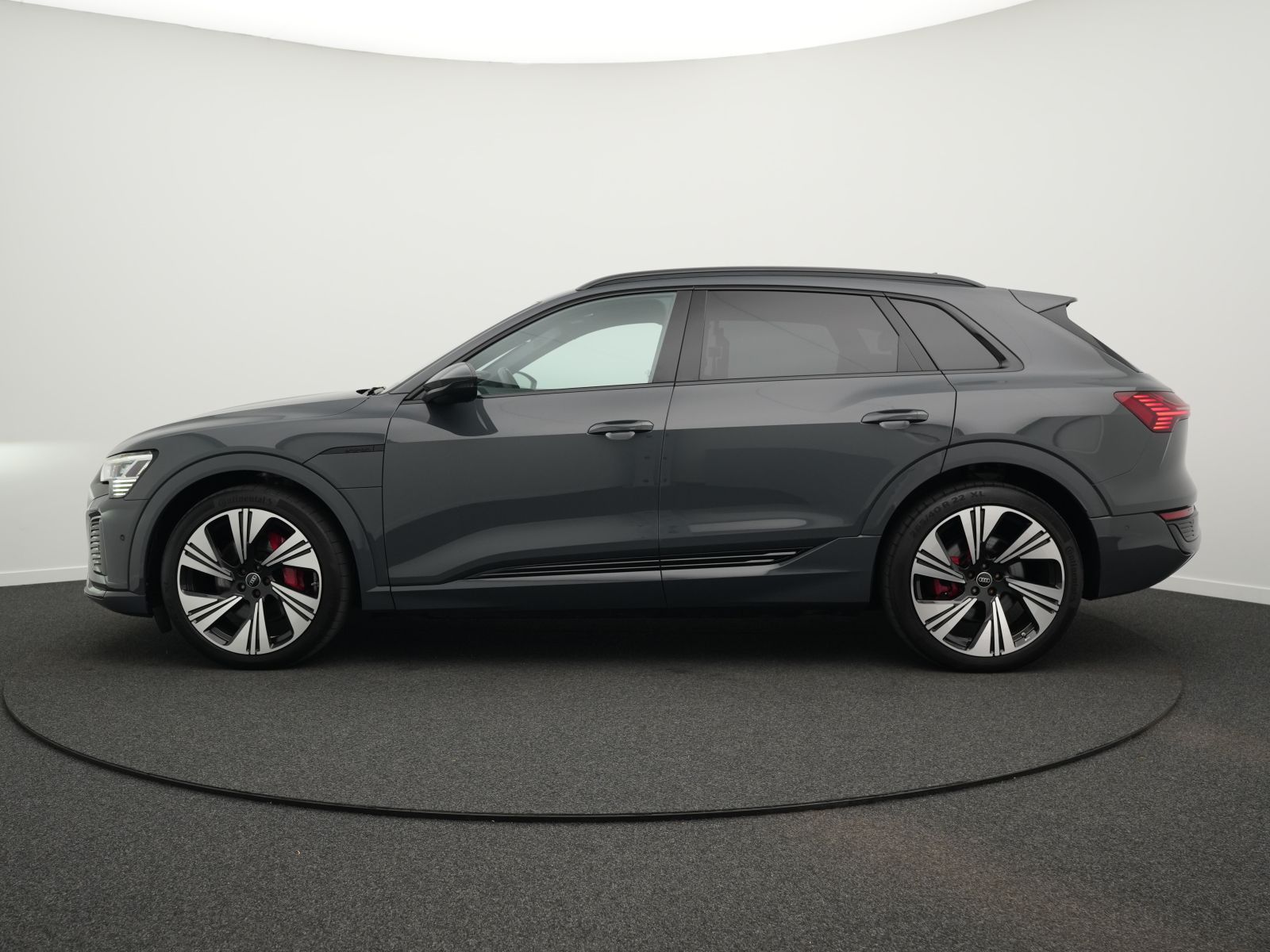 Audi Q8 e-tron 50 quattro 2x S line*Opt.schw*PANO*AHK