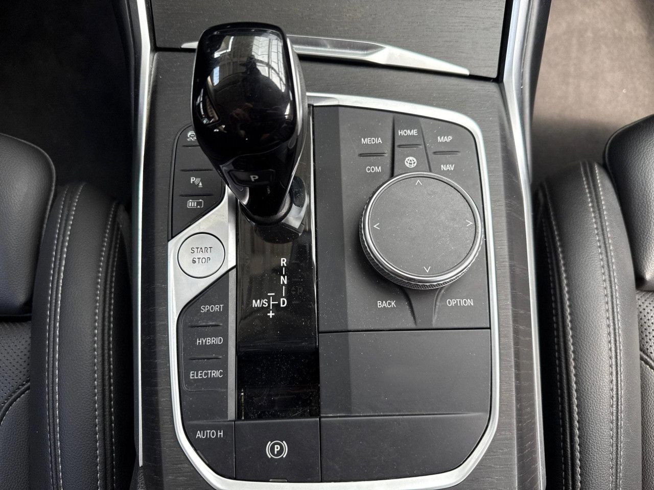 BMW 330e Touring Aut. Luxury Line - Samsaru's Car Outlet