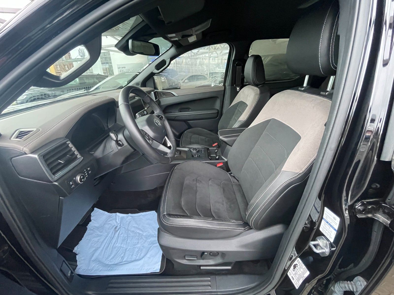 Volkswagen Amarok 3.0 V6 TDI Style 4MOTION - Samsaru's Car Outlet