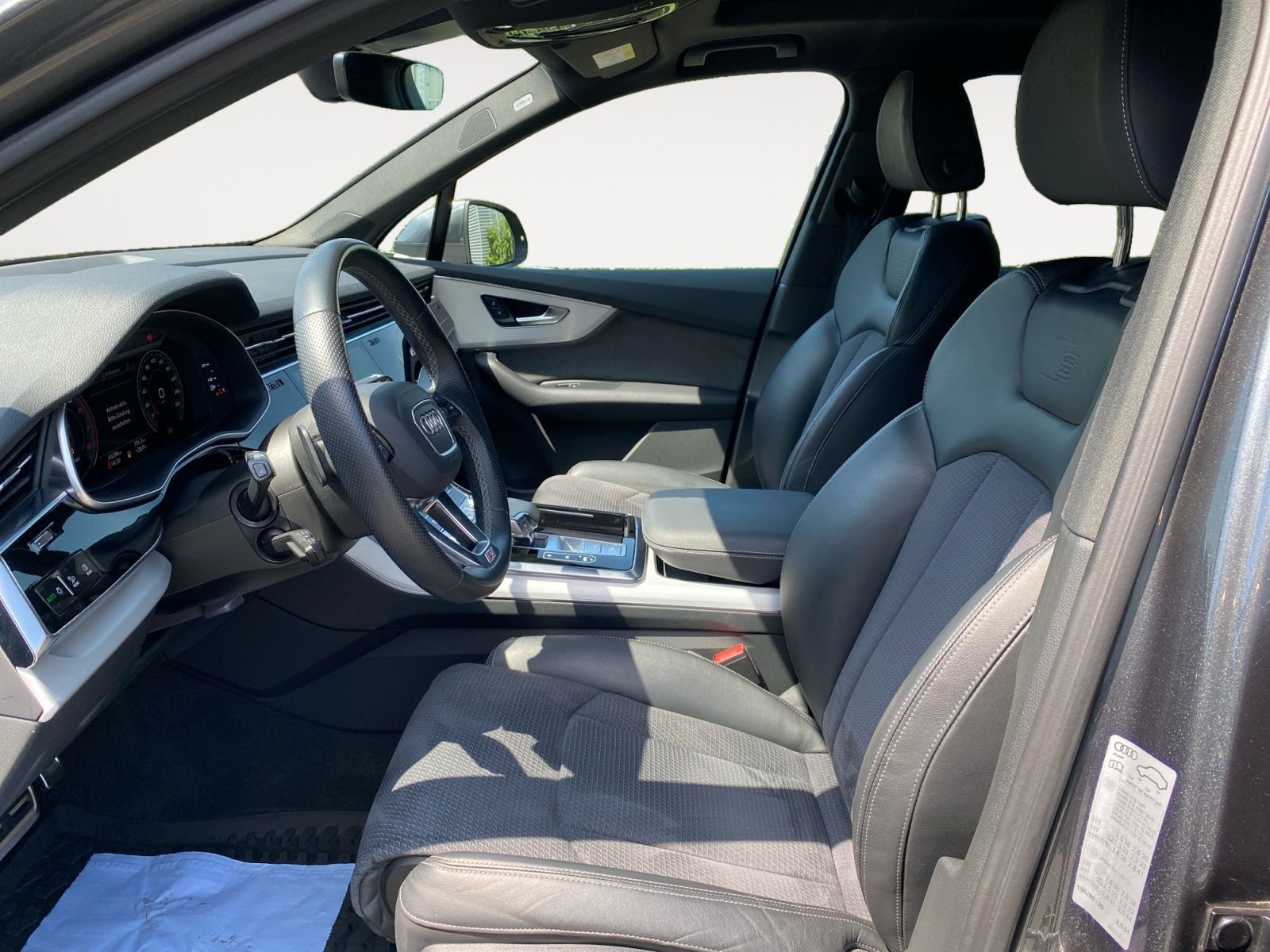 Audi Q7 55 TFSI qu. Tiptr. S-Line *AHK*Matrix-LED*Pan