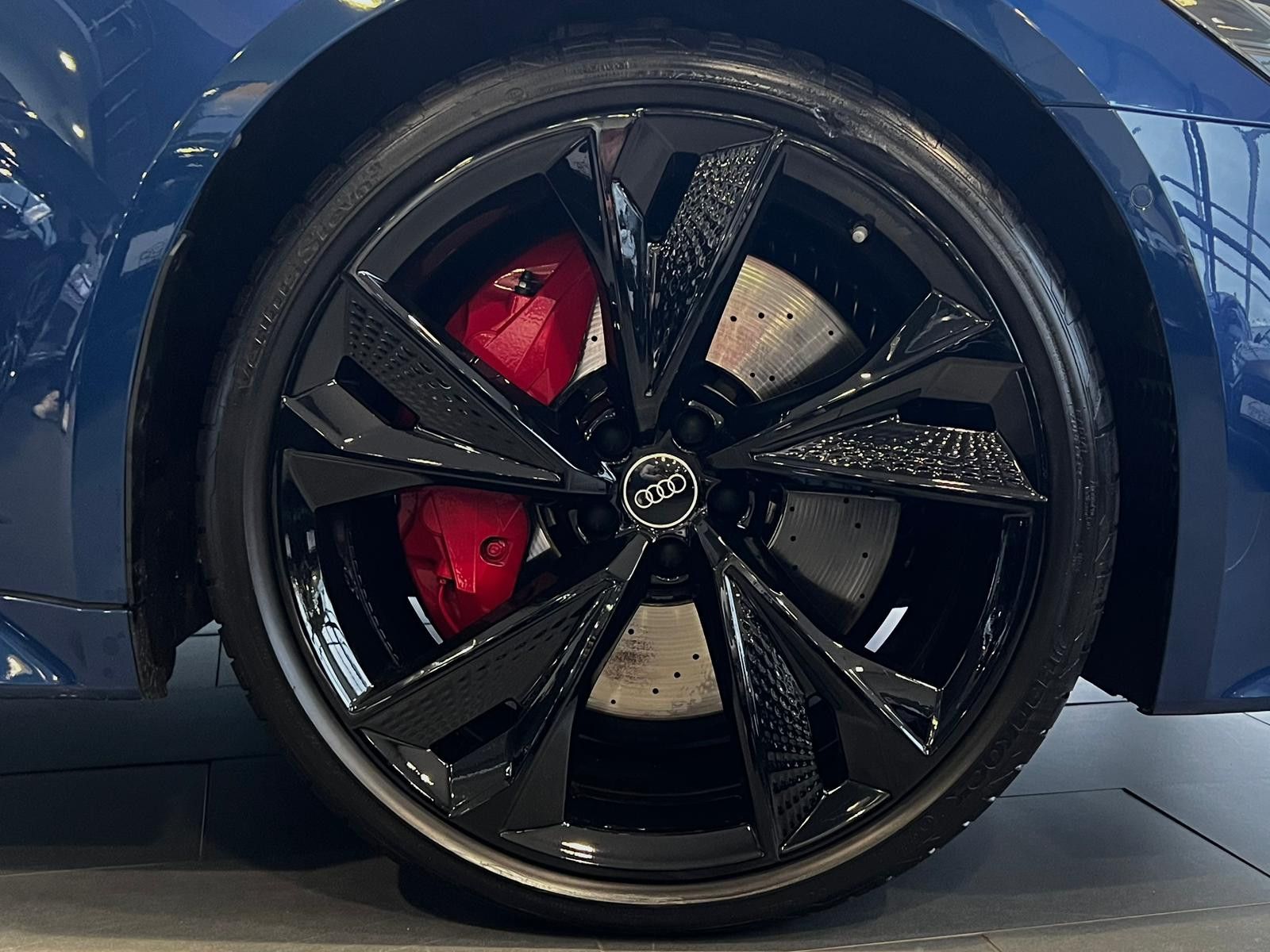 Audi RS6 qu. performance 4.0 TFSI"Laser/Head-Up/Pano"