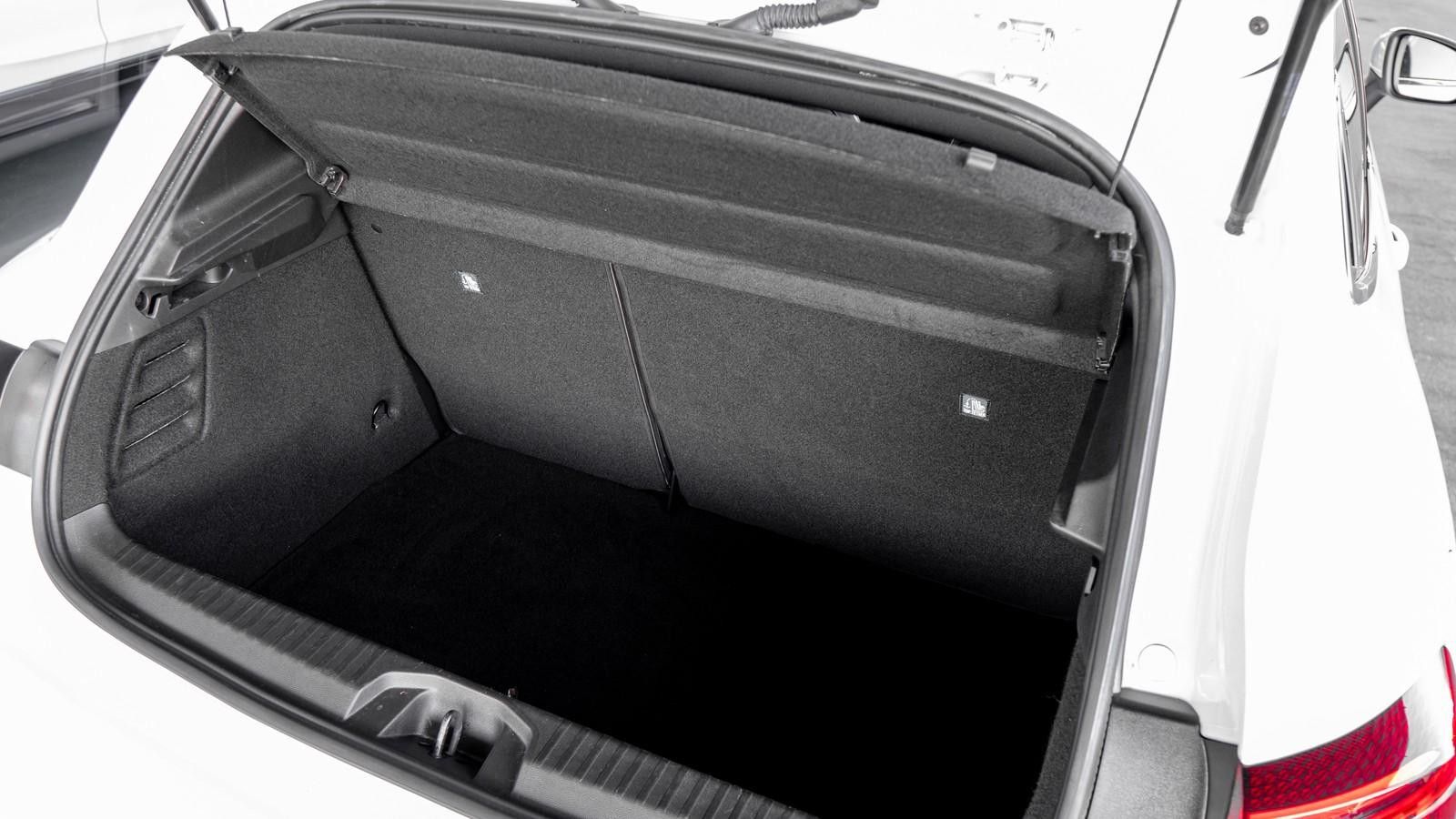Renault Clio V - Samsaru's Car Outlet