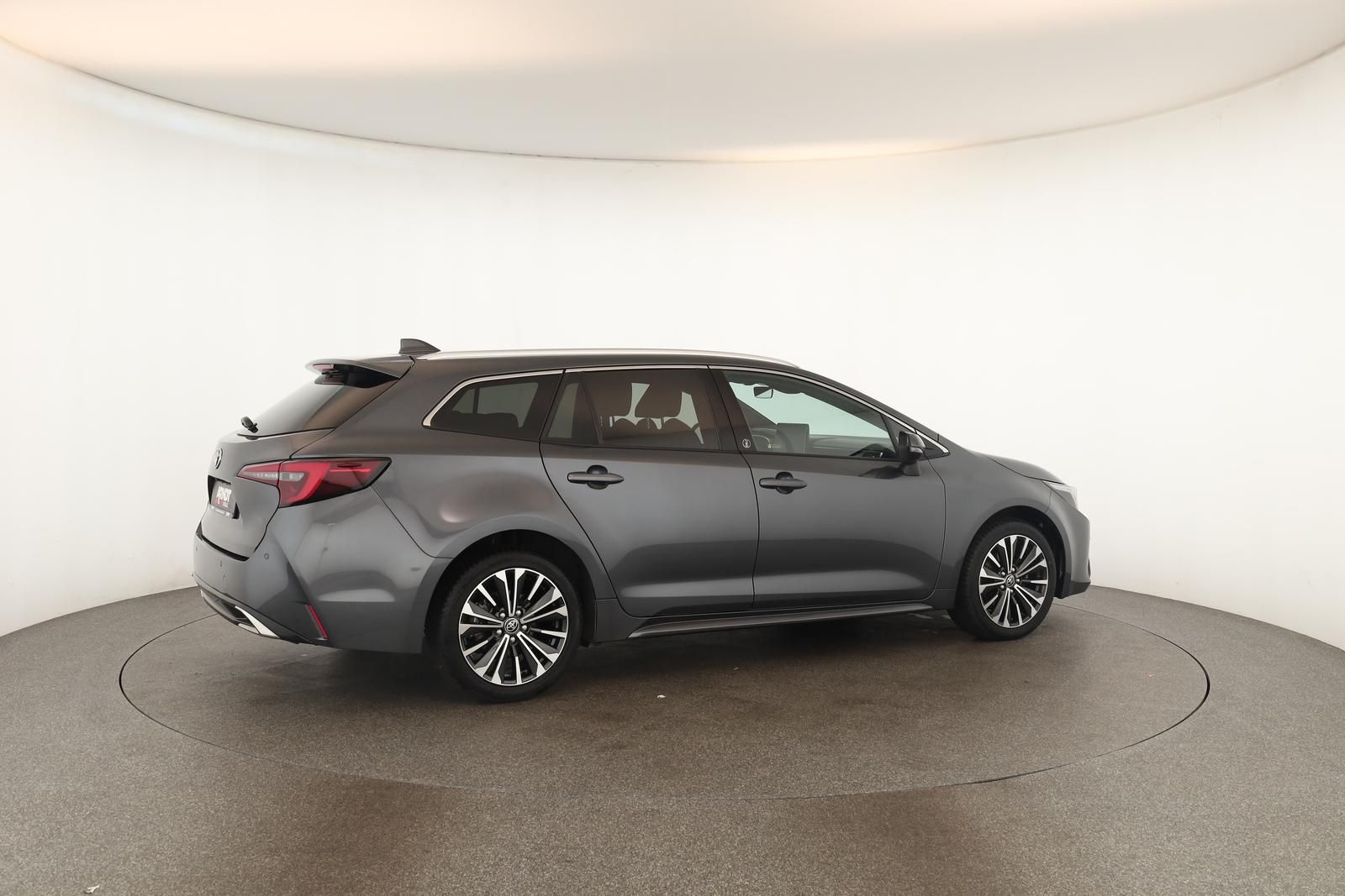 Toyota Corolla Touring Sports 1.8 CVT Team D Navi Kam