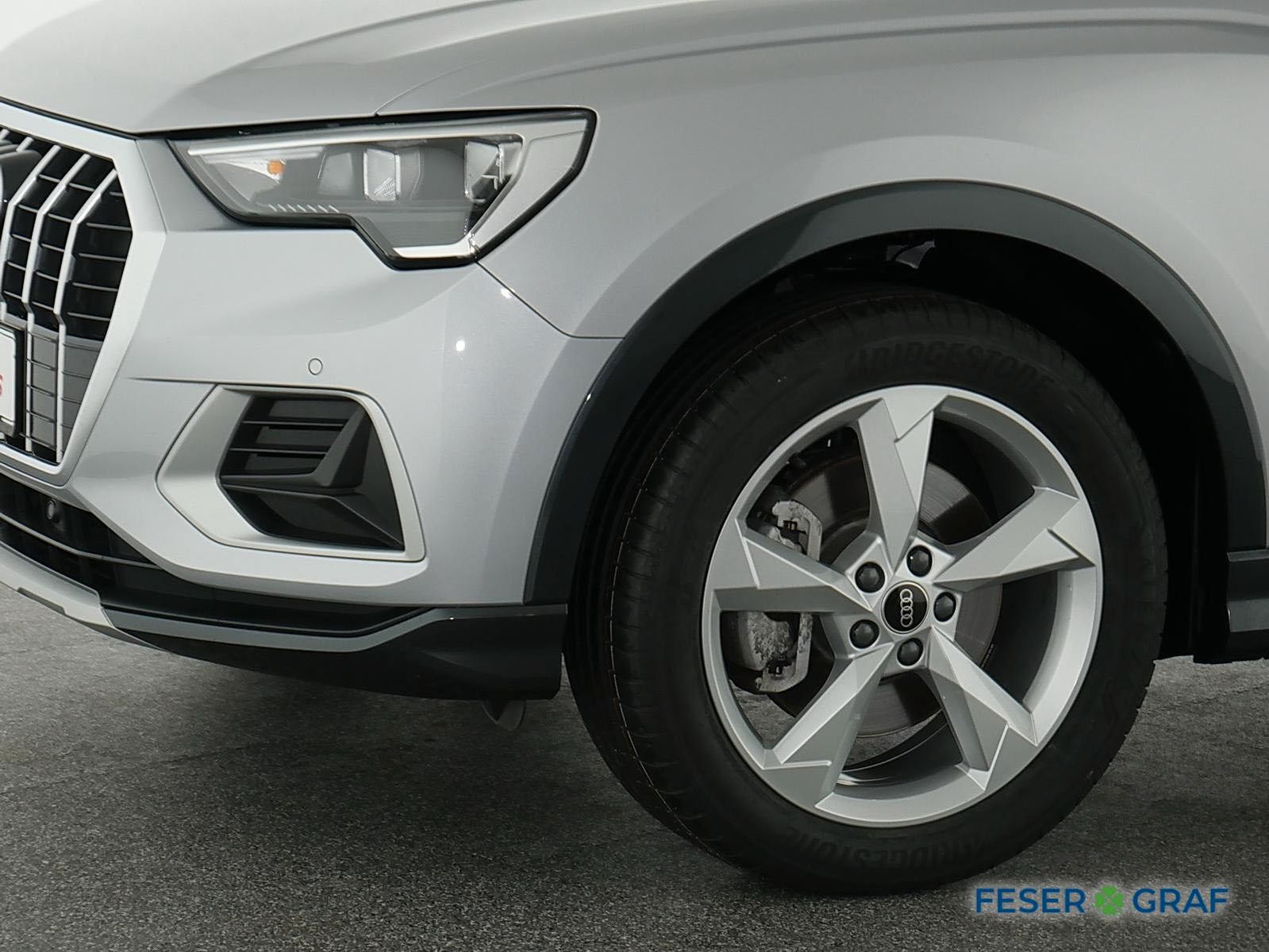 Audi Q3 advanced 40 TDI qu - Samsaru's Car Outlet