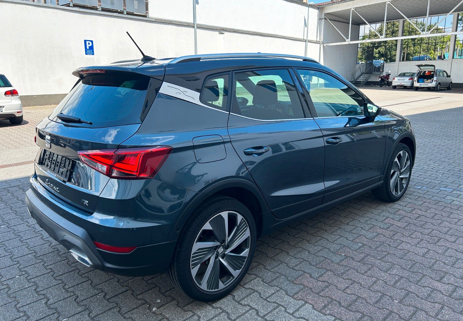 Seat Arona FR DSG - Samsaru's Car Outlet