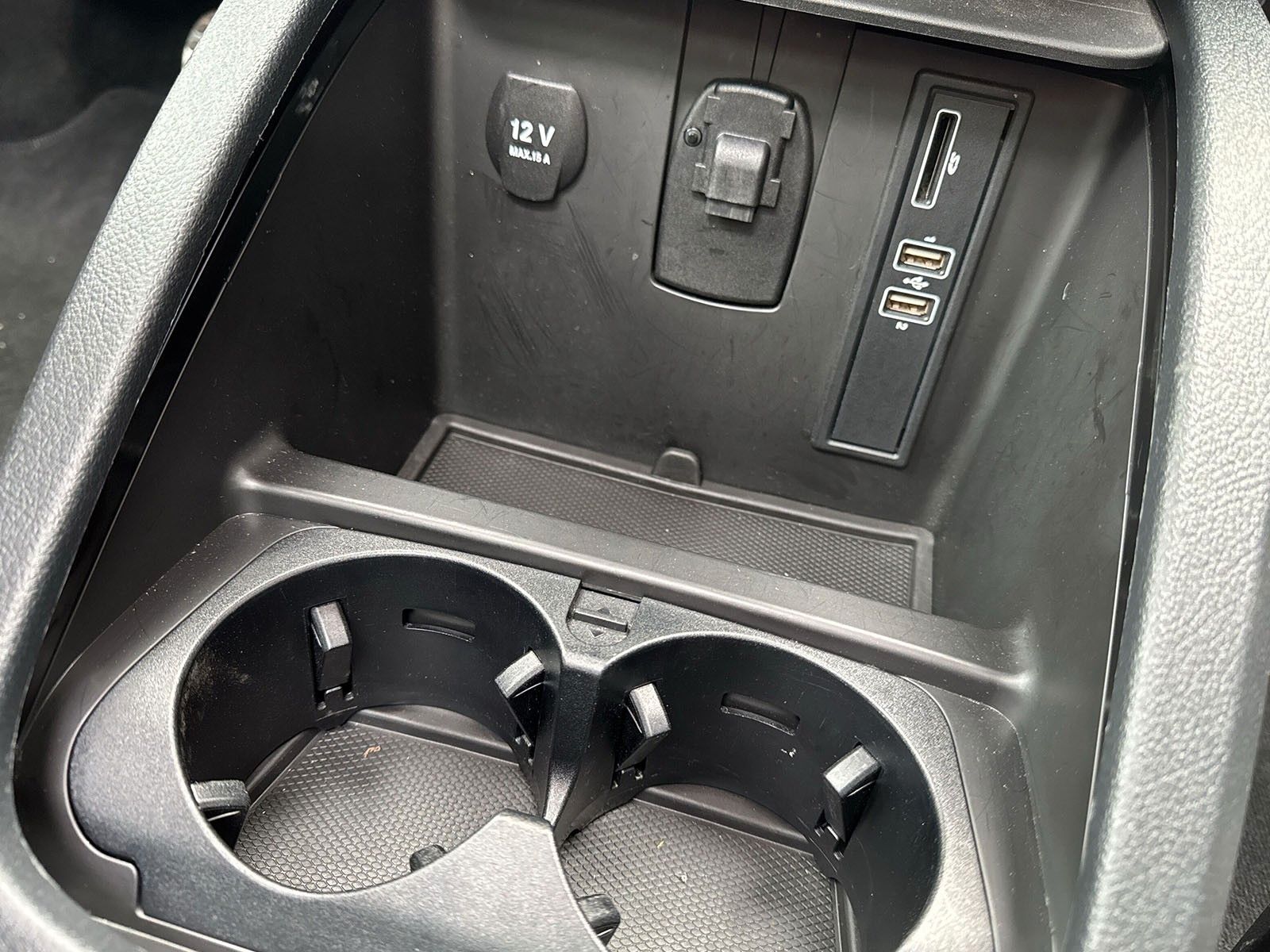 Mercedes-Benz V 250 AMG-Line - Samsaru's Car Outlet