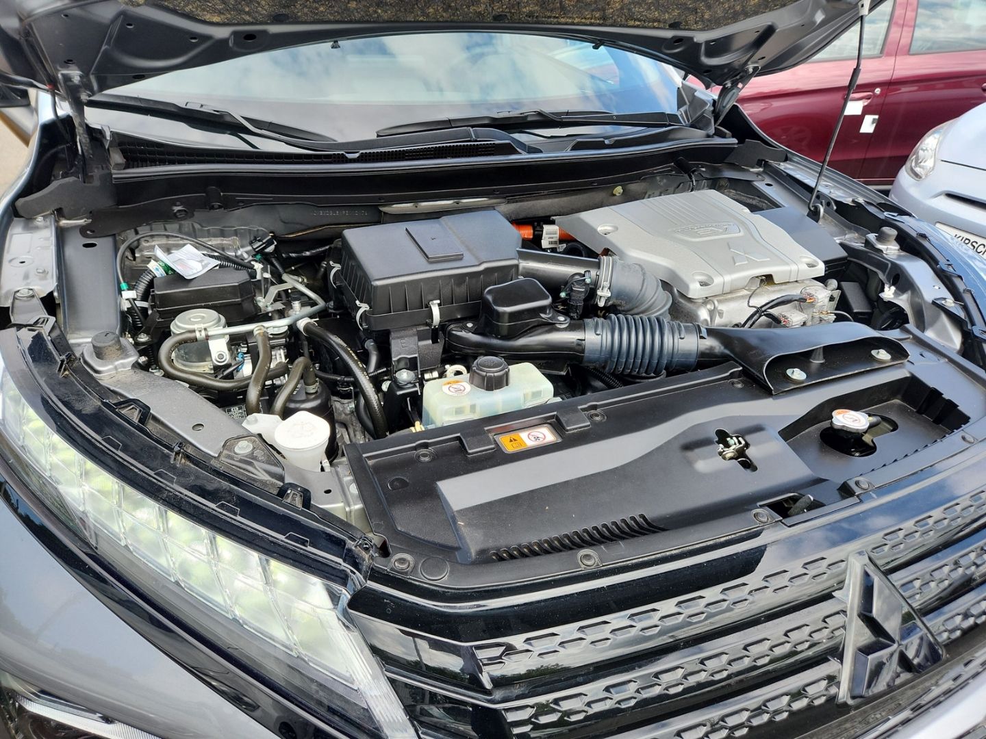 Mitsubishi Eclipse Cross Plug-In Hybrid Select Black *Black