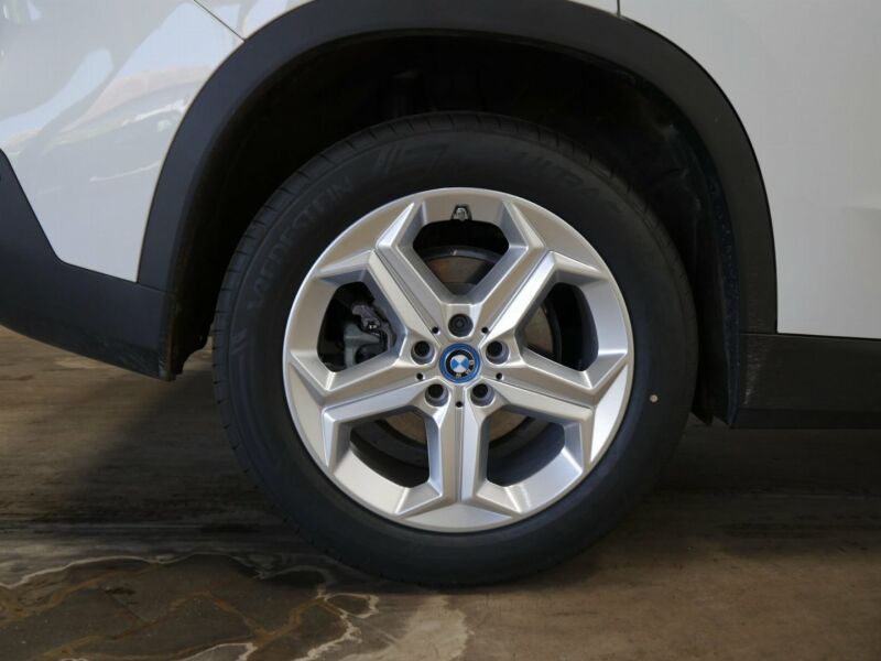 BMW X1 xDrive25e - Samsaru's Car Outlet