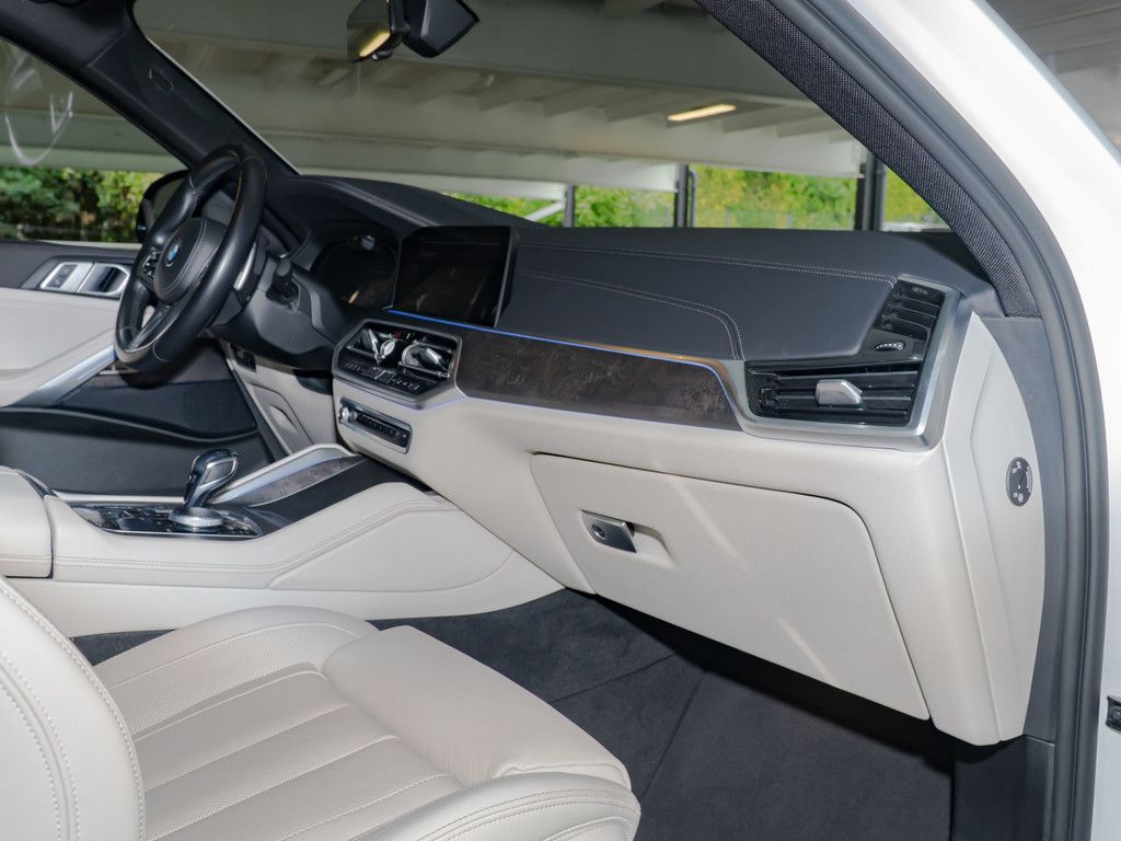 BMW X6 xDrive 30d M-Sport PANO AHK HUD 360° LASER