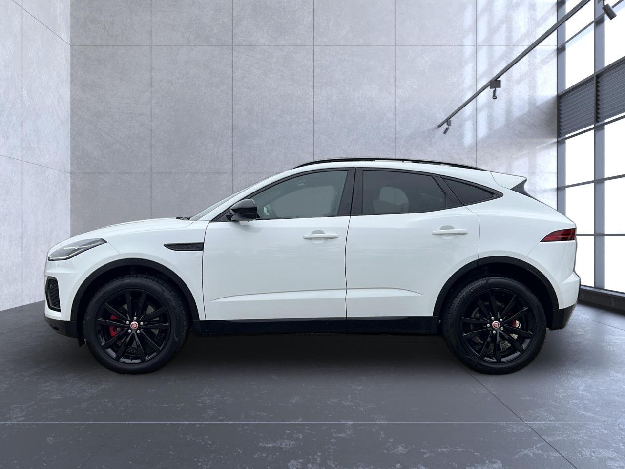 Jaguar E-Pace P250 AWD R-Dynamic Black