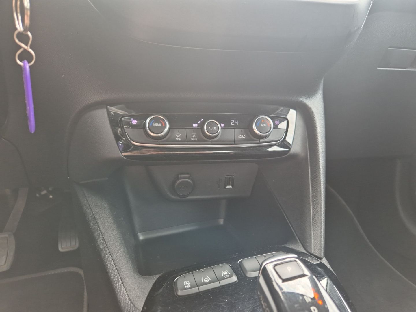 Opel Corsa F Elegance 1.2 Turbo - Samsaru's Car Outlet