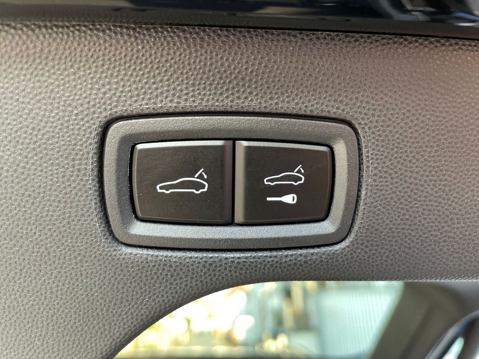 Porsche Macan 4 - Samsaru's Car Outlet