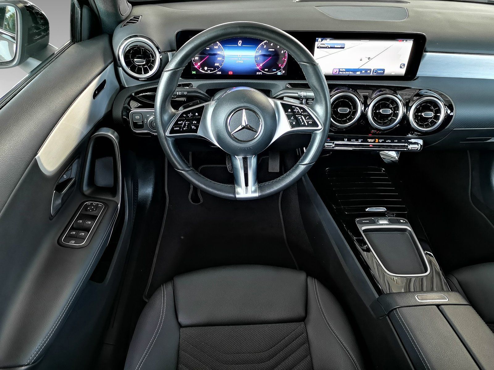 Mercedes-Benz A 180 Progressive - Samsaru's Car Outlet