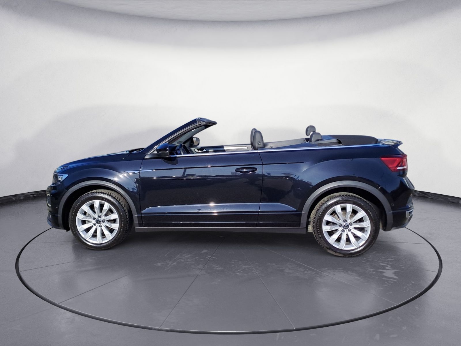 Volkswagen T-Roc R-Line - Samsaru's Car Outlet